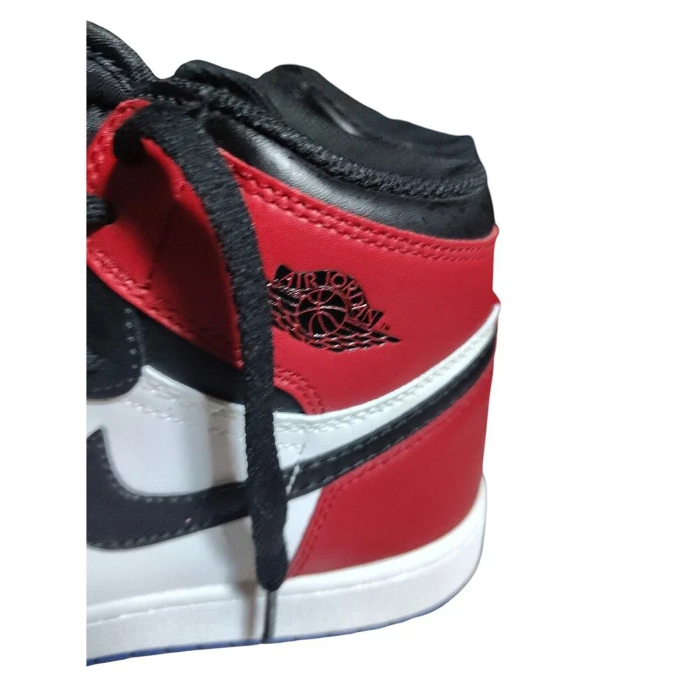 AIR JORDAN RETRO 1 HIGH TOP  3 GS SNEAKERS Size 6.5 Youth/8 Women's    56